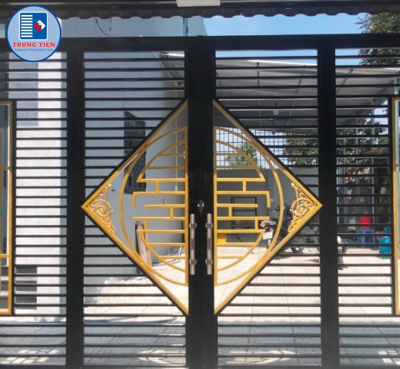 CỬA ÚC NHƠN TRẠCH